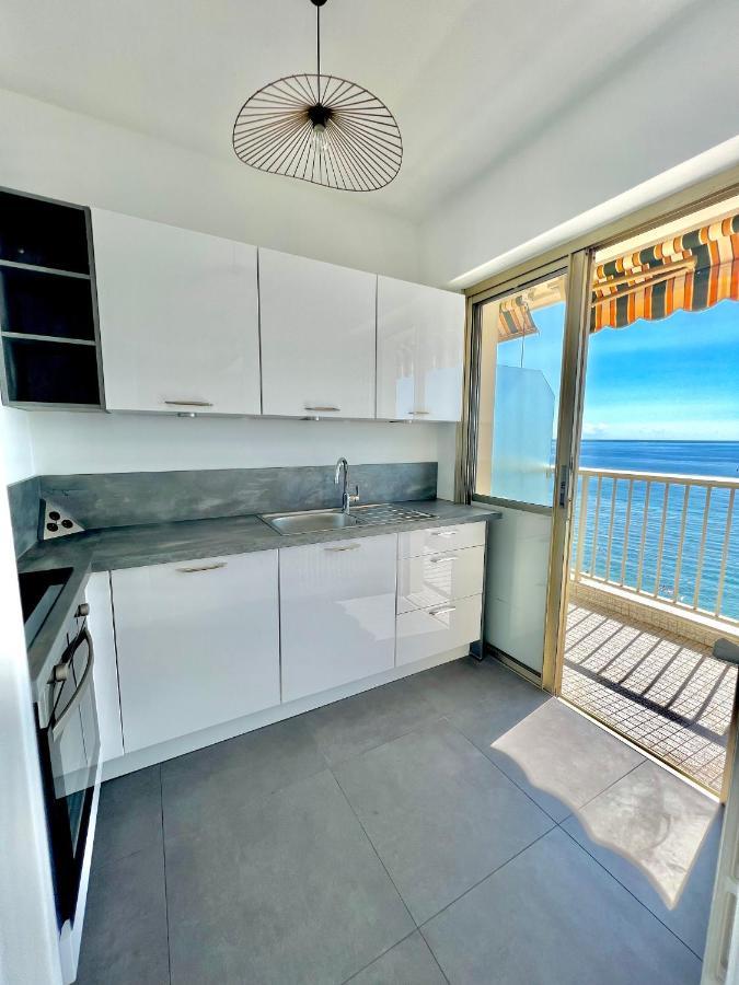 Seaviews By Jenni Menton, La Suite, Superbe Front De Mer, Top Emplacement Avec Terrasse Et Parking! Zewnętrze zdjęcie