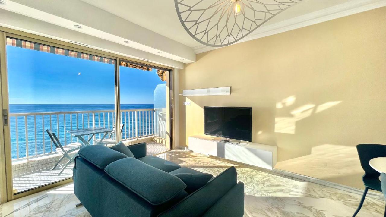 Seaviews By Jenni Menton, La Suite, Superbe Front De Mer, Top Emplacement Avec Terrasse Et Parking! Zewnętrze zdjęcie