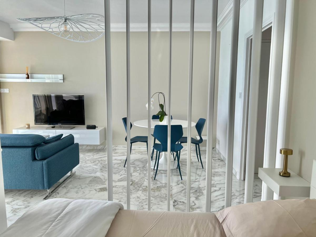 Seaviews By Jenni Menton, La Suite, Superbe Front De Mer, Top Emplacement Avec Terrasse Et Parking! Zewnętrze zdjęcie