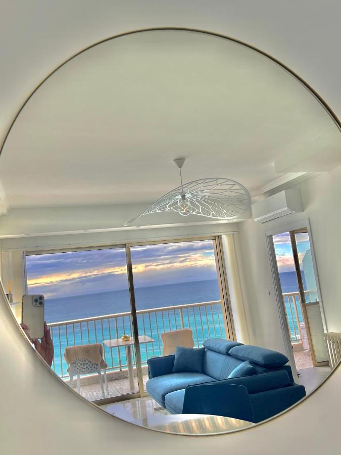 Seaviews By Jenni Menton, La Suite, Superbe Front De Mer, Top Emplacement Avec Terrasse Et Parking! Zewnętrze zdjęcie